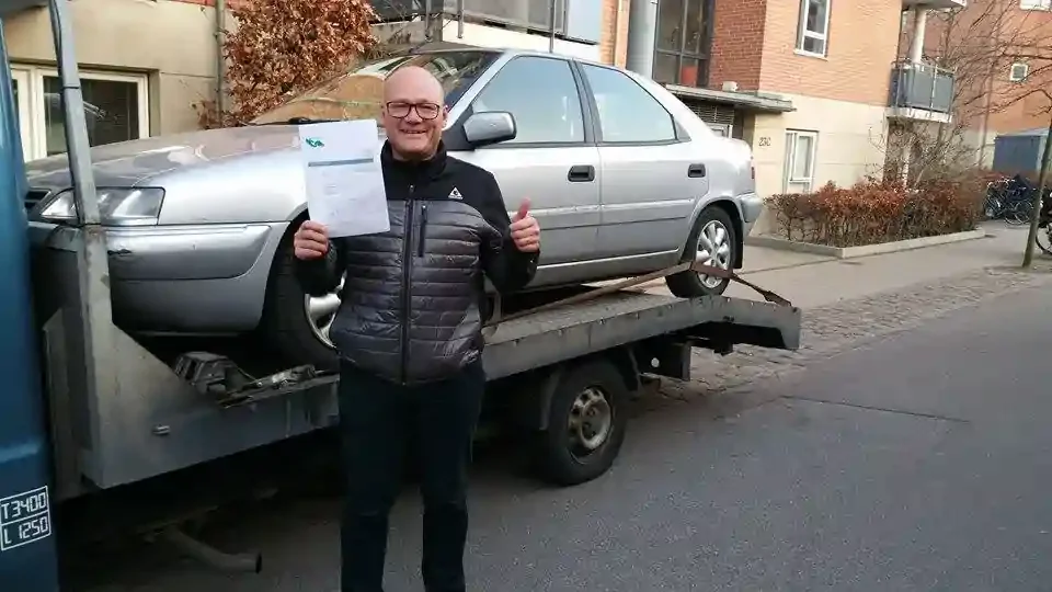 Få gratis afhentning og hurtig udbetaling for din skrotbil